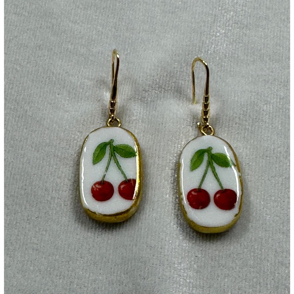 Cherry Ceramic Dangle Earrings Gold Tone Fruit Earrings Cute Cottagecore E278 - Picture 4 of 4